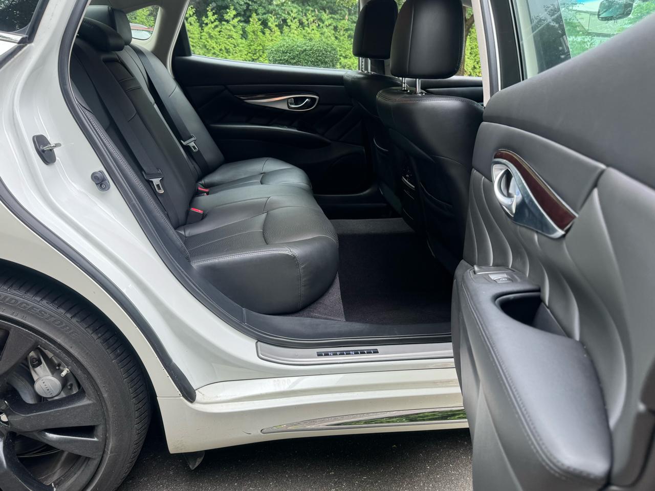 Infiniti Q70 L 3.7 AWD 2018