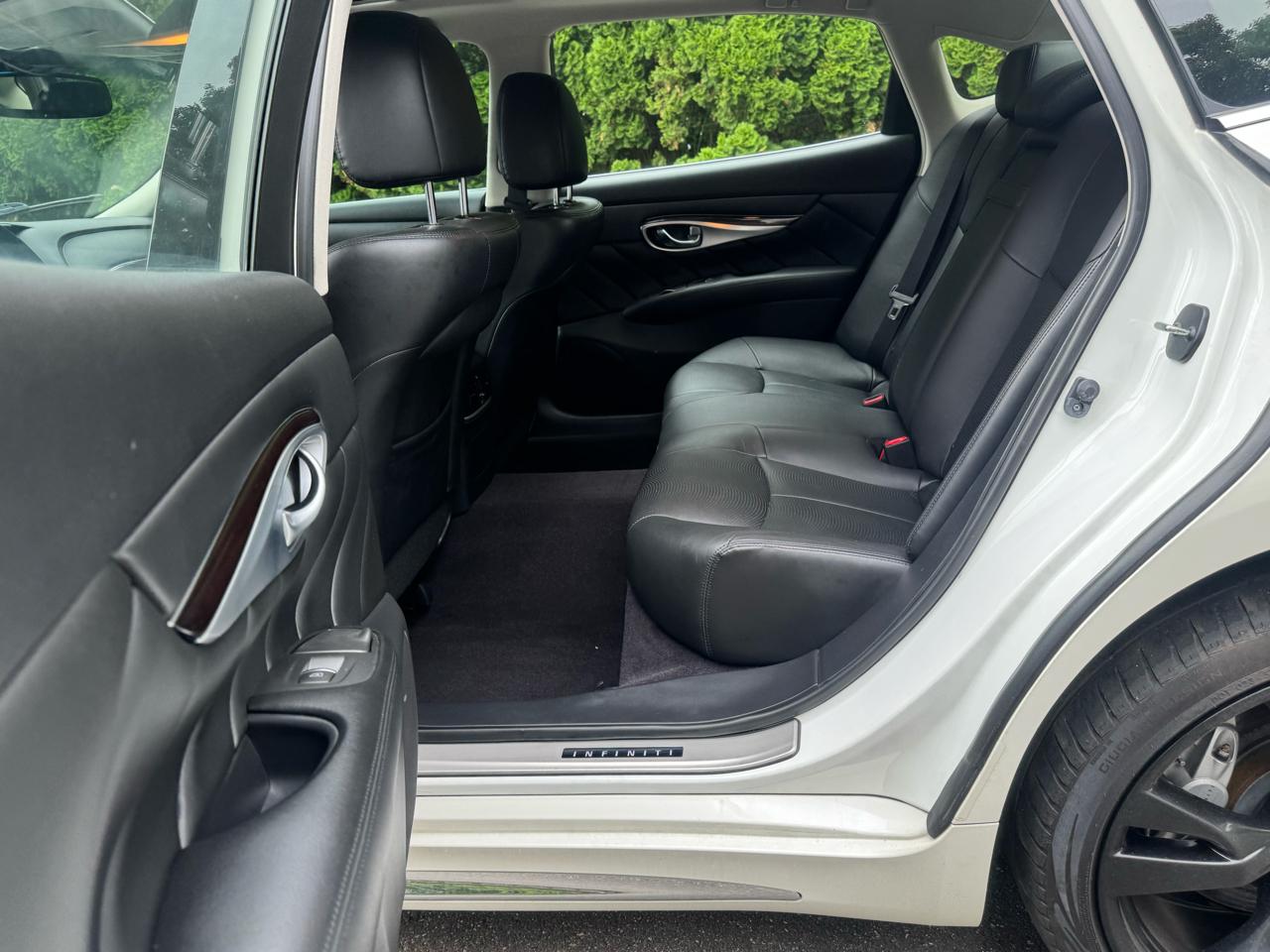 Infiniti Q70 L 3.7 AWD 2018