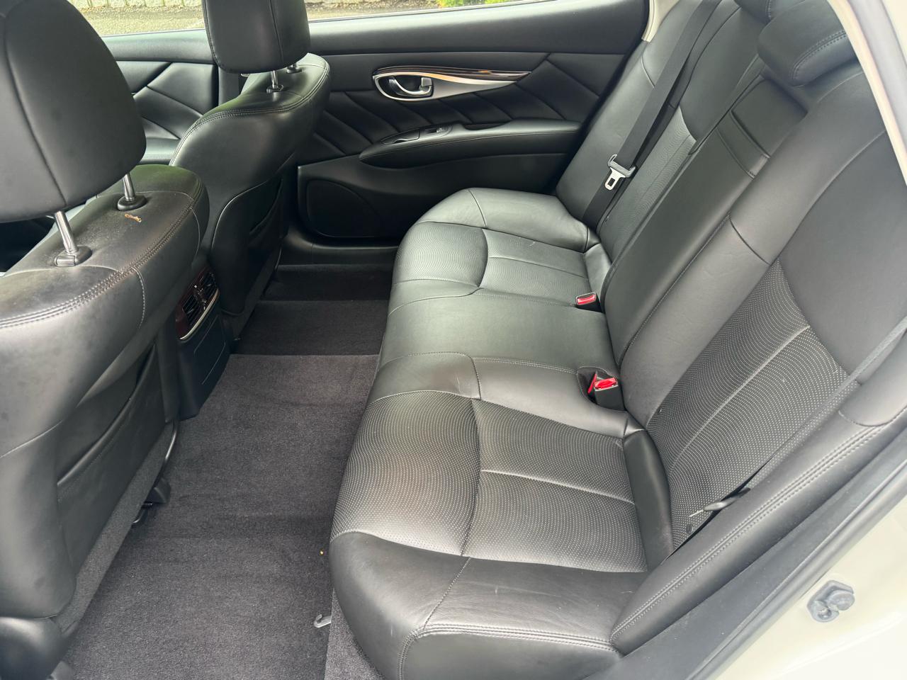 Infiniti Q70 L 3.7 AWD 2018