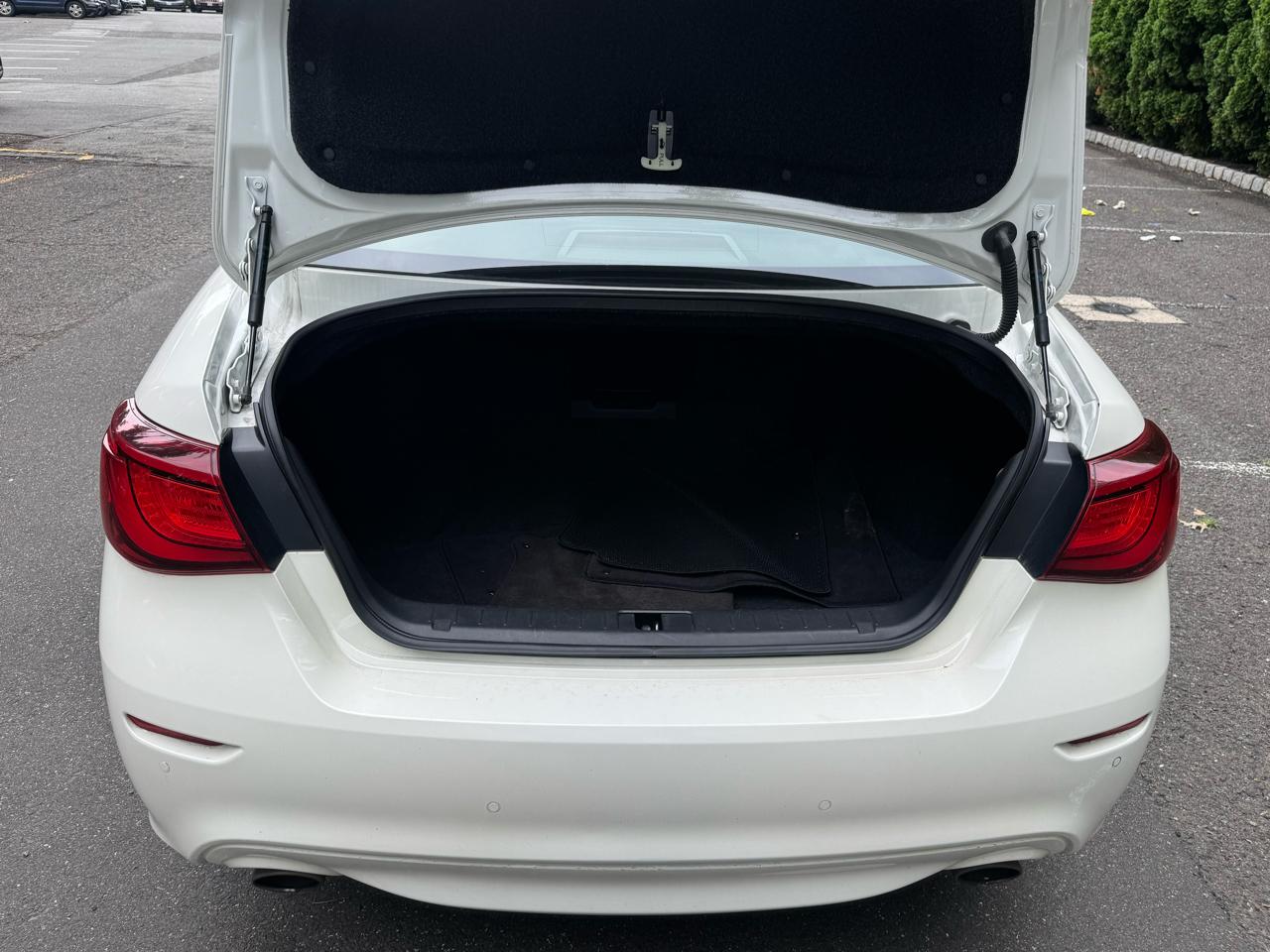 Infiniti Q70 L 3.7 AWD 2018