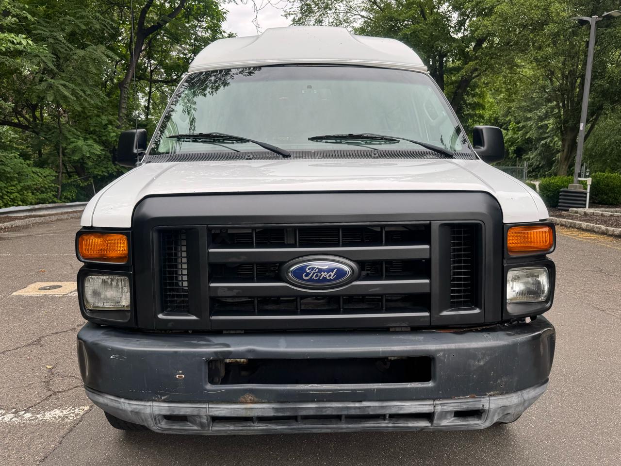 Ford Econoline E-250 Extended 2011