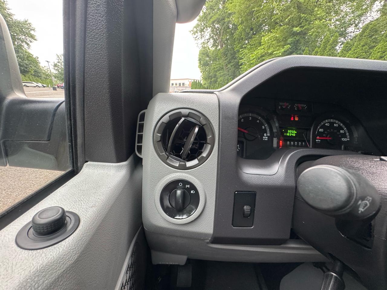 Ford Econoline E-250 Extended 2011