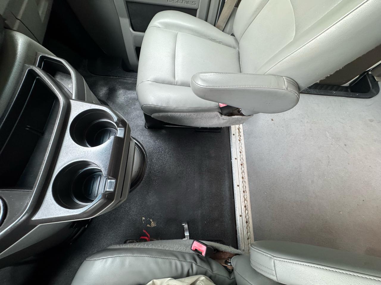 Ford Econoline E-250 Extended 2011