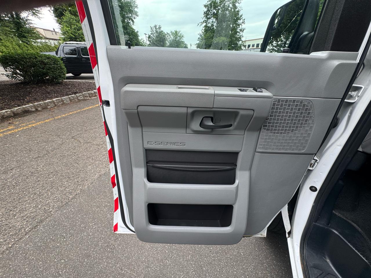 Ford Econoline E-250 Extended 2011