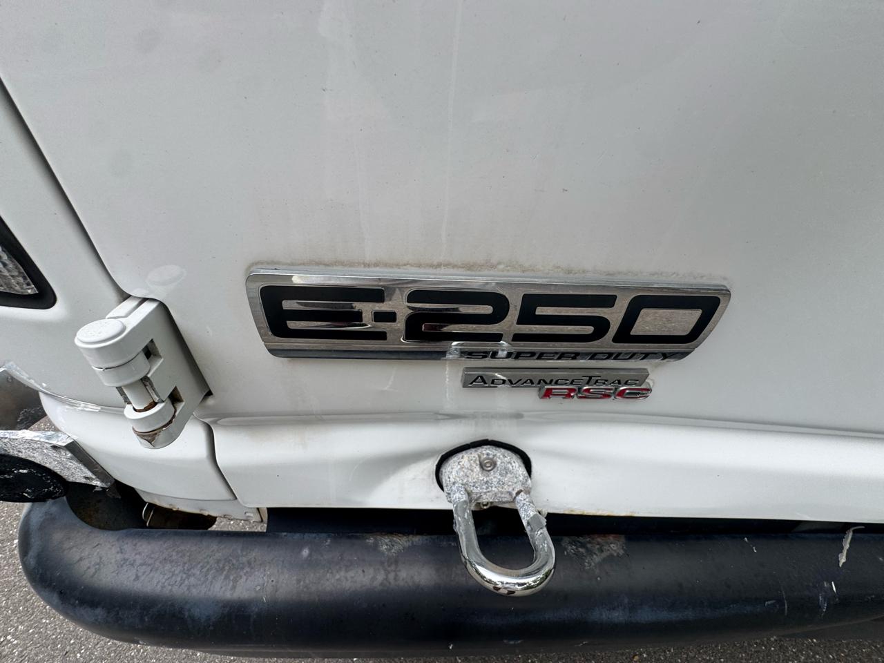 Ford Econoline E-250 Extended 2011