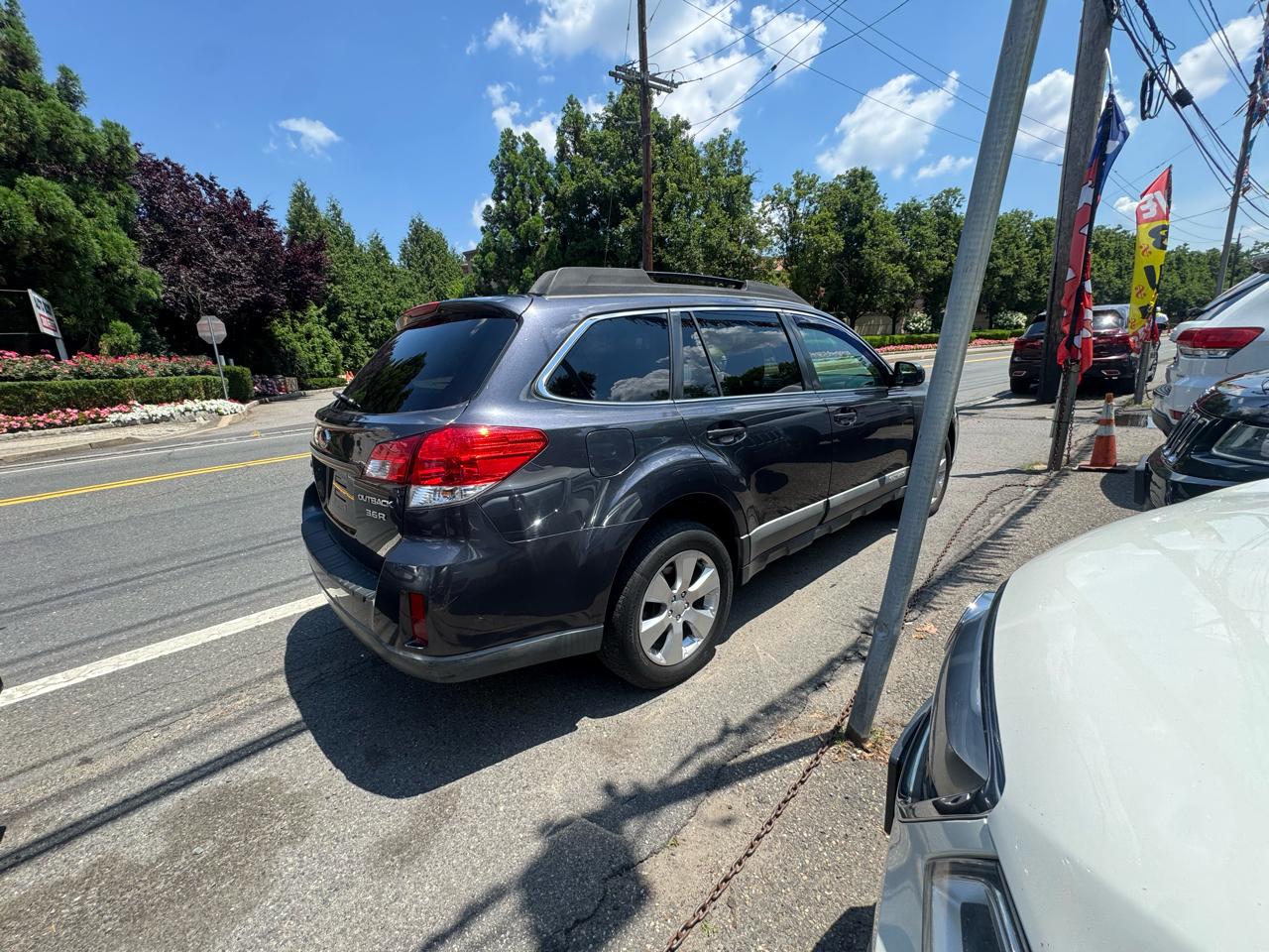 Subaru Outback 3.6R Limited 2010
