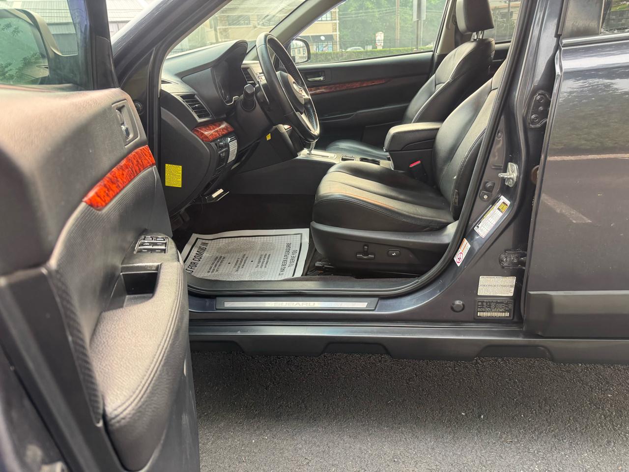 Subaru Outback 3.6R Limited 2010