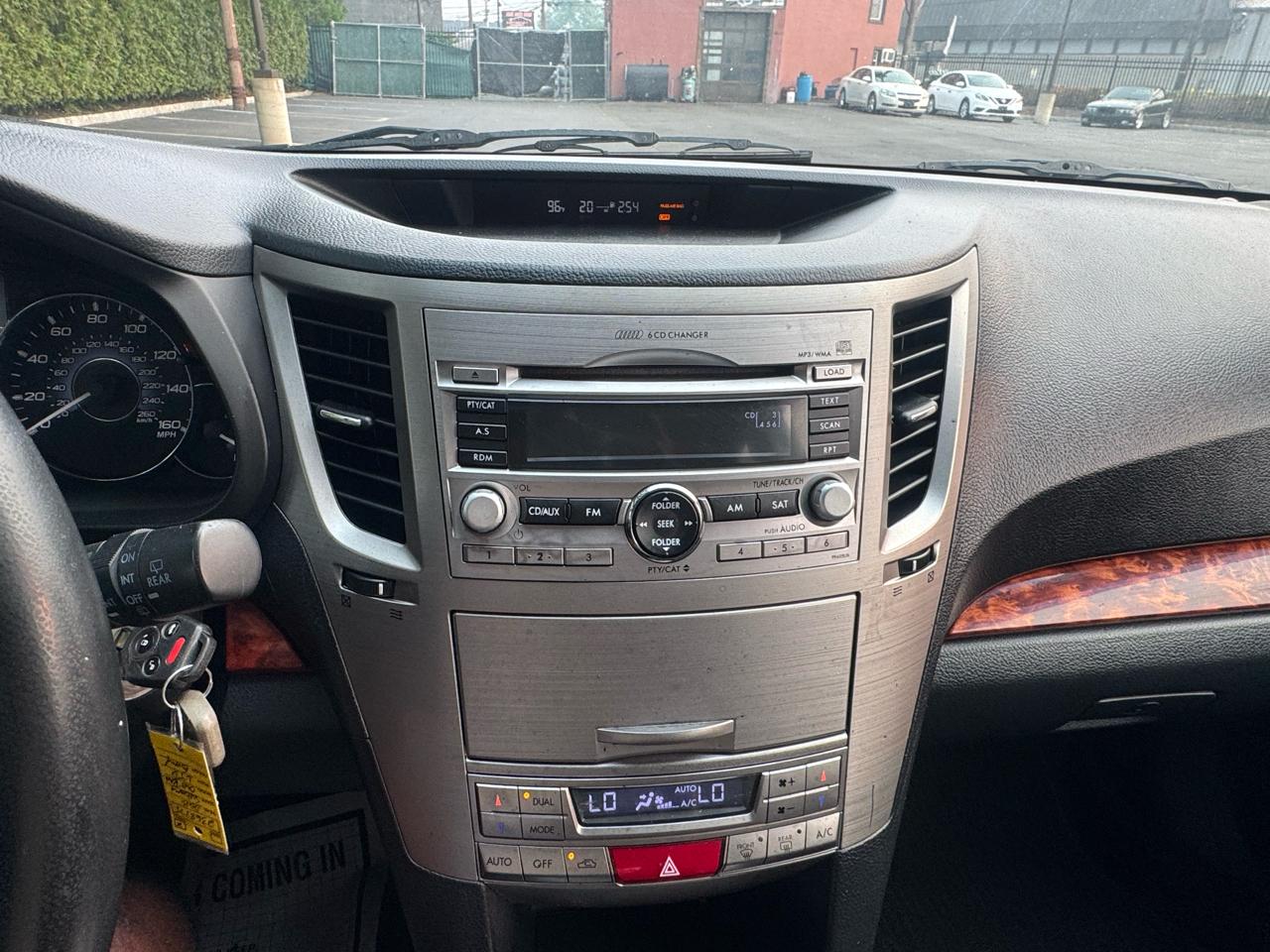 Subaru Outback 3.6R Limited 2010