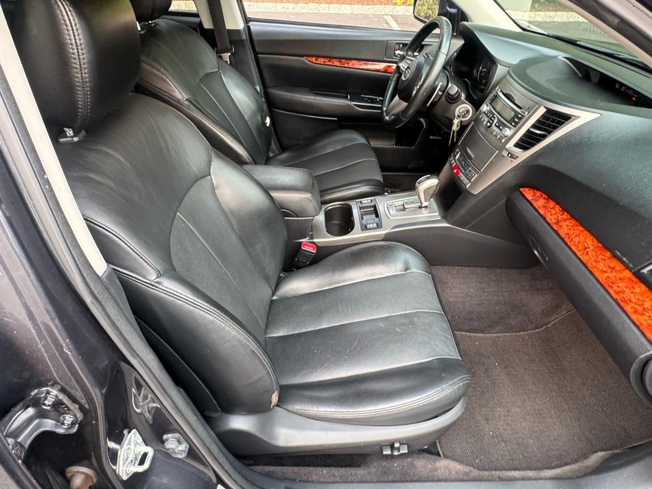 Subaru Outback 3.6R Limited 2010