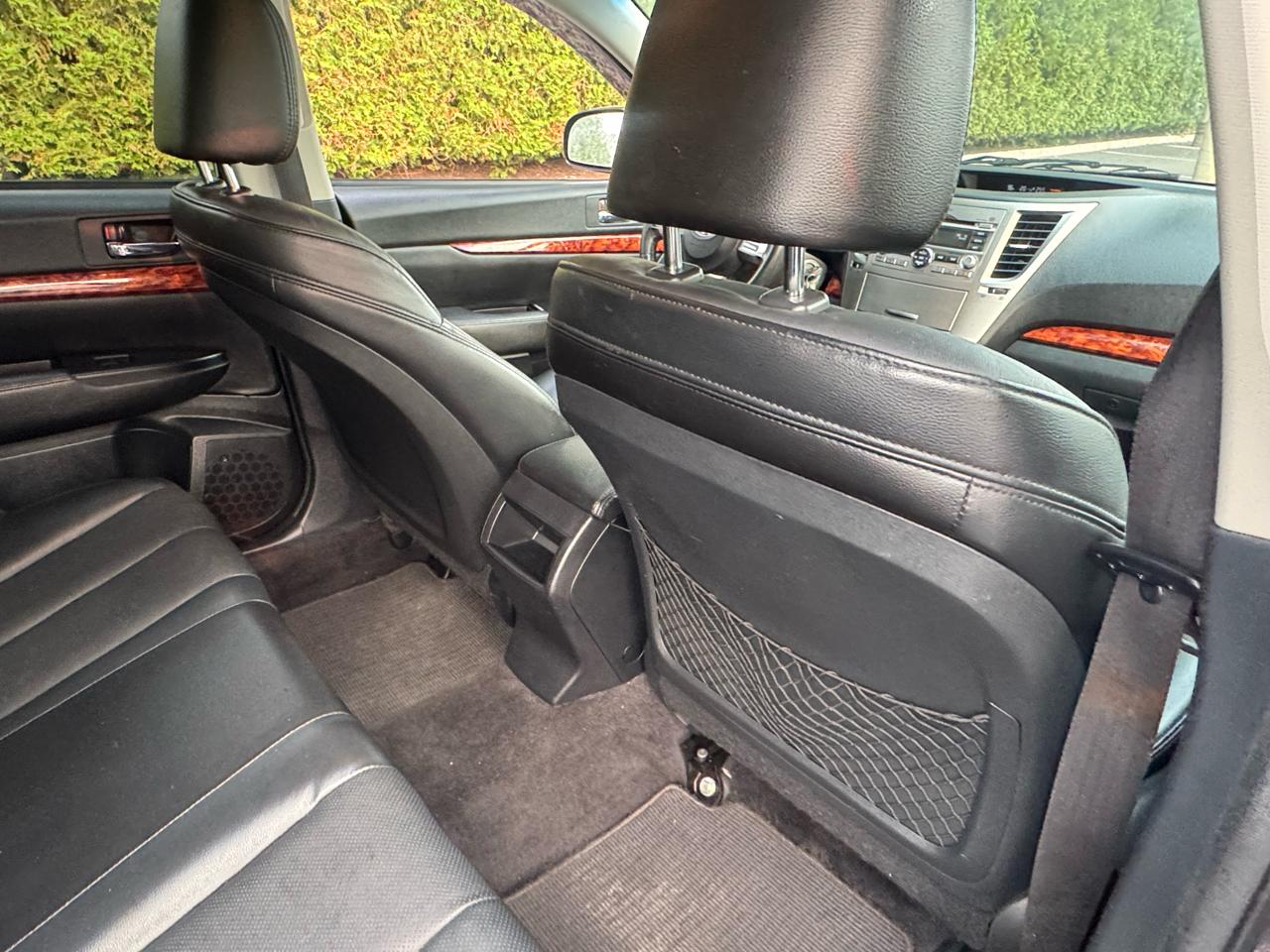 Subaru Outback 3.6R Limited 2010