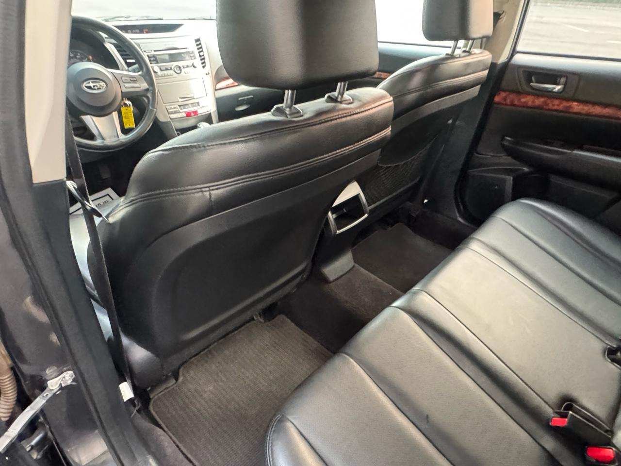 Subaru Outback 3.6R Limited 2010