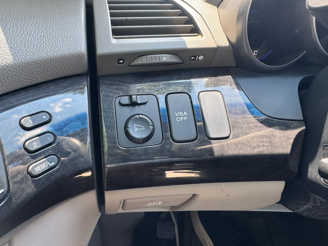 Acura MDX Tech Package with Rear DVD System 2007