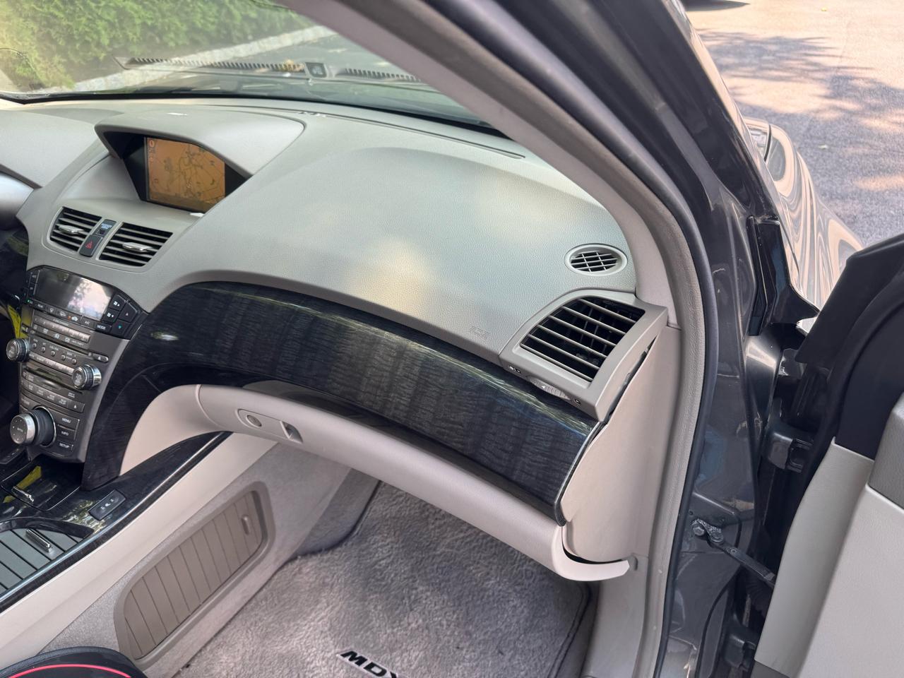Acura MDX Tech Package with Rear DVD System 2007