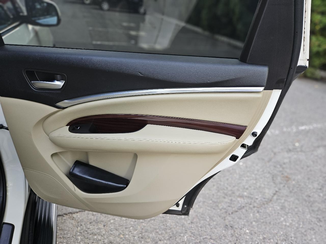 Acura MDX SH-AWD 6-Spd AT w/Tech Package 2014