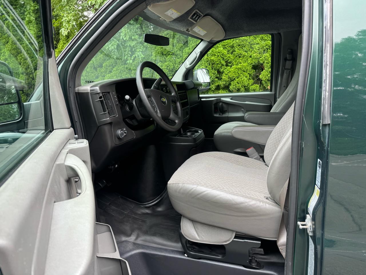 Chevrolet Express LT 3500 Extended 2013