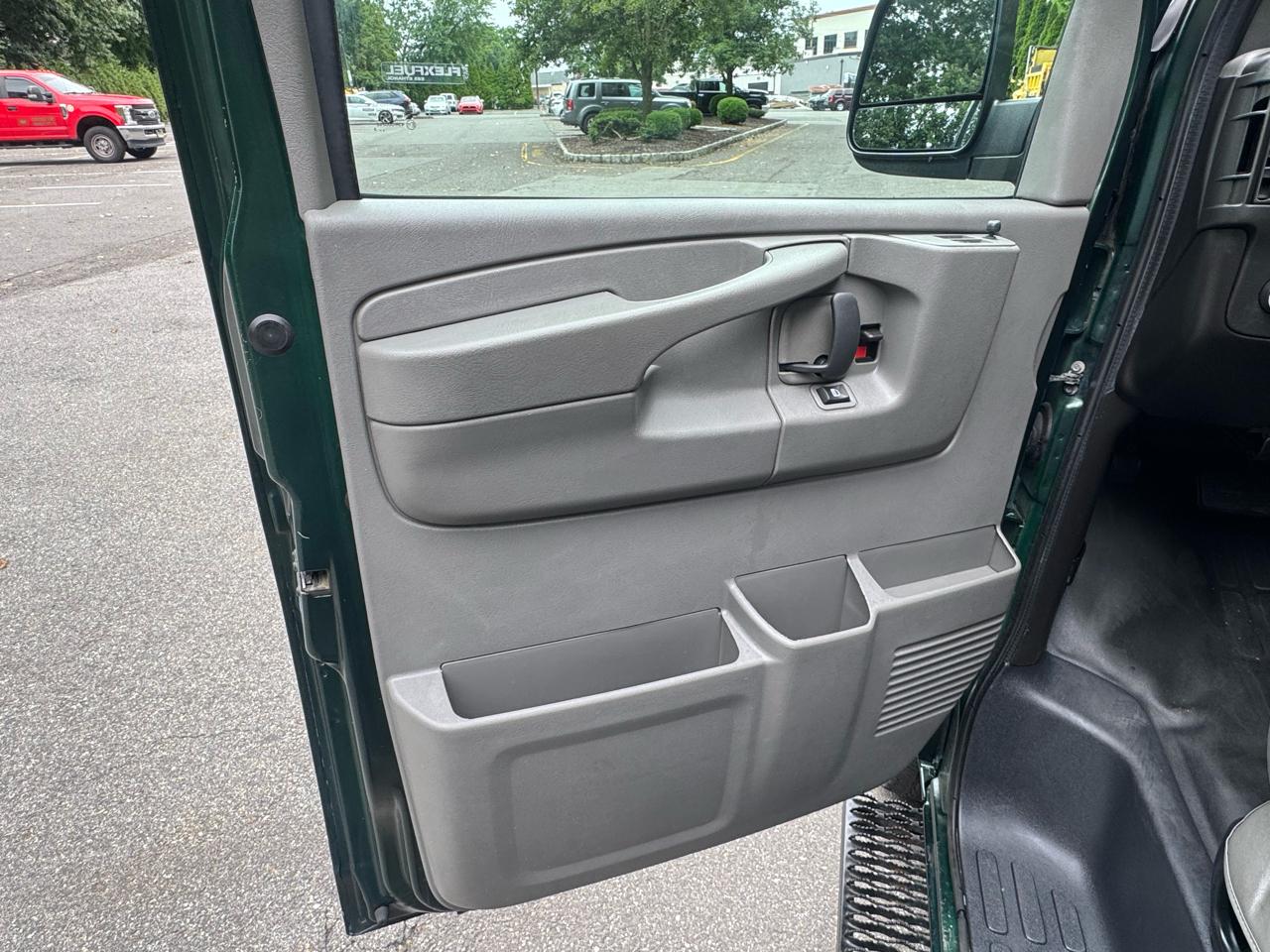Chevrolet Express LT 3500 Extended 2013