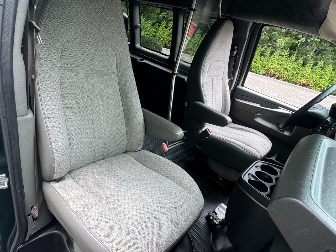 Chevrolet Express LT 3500 Extended 2013