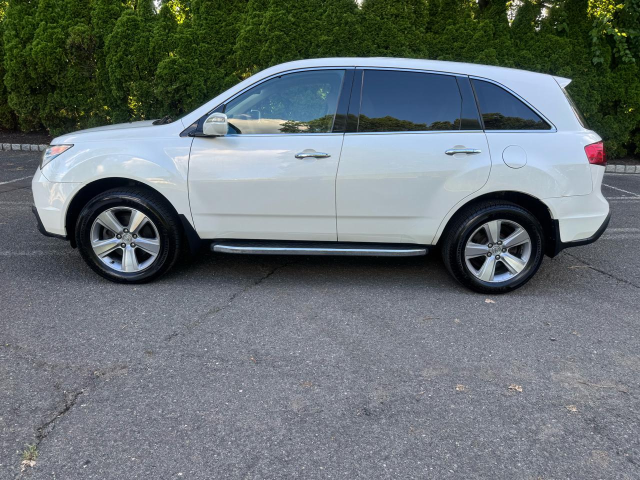 Acura MDX 6-Spd AT w/Tech Package 2011
