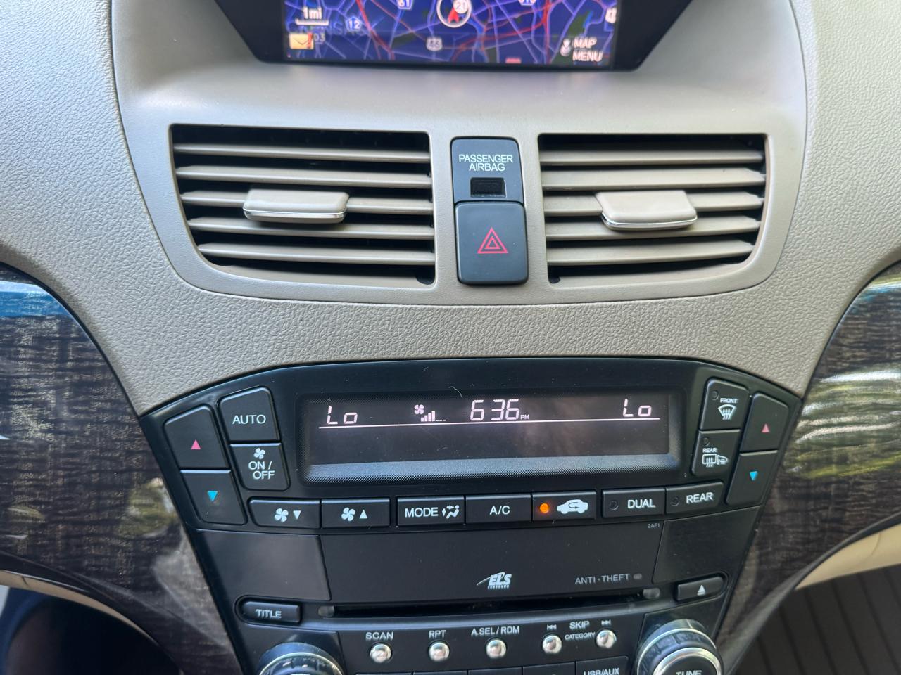 Acura MDX 6-Spd AT w/Tech Package 2011