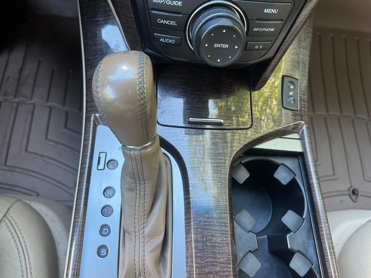 Acura MDX 6-Spd AT w/Tech Package 2011