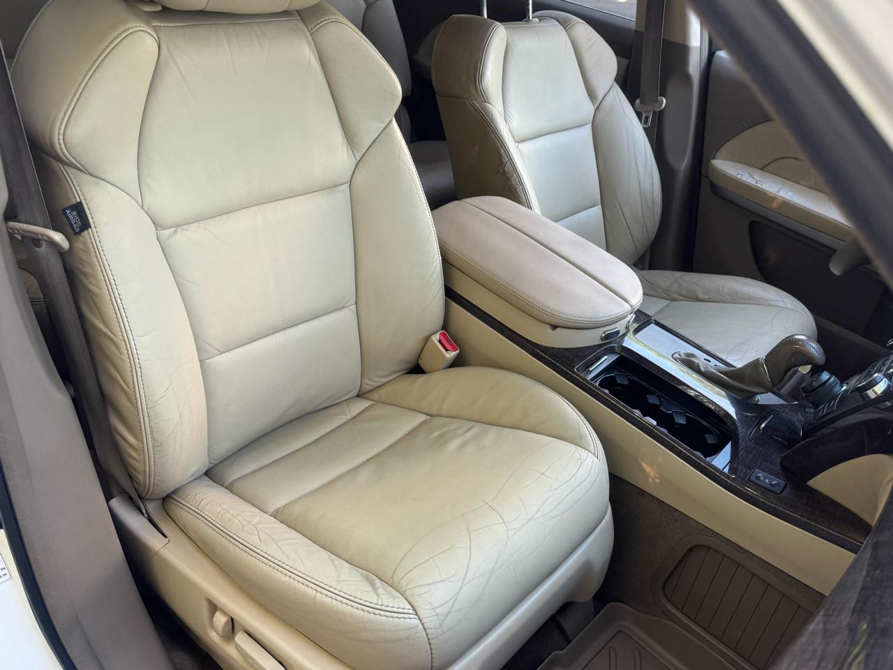 Acura MDX 6-Spd AT w/Tech Package 2011