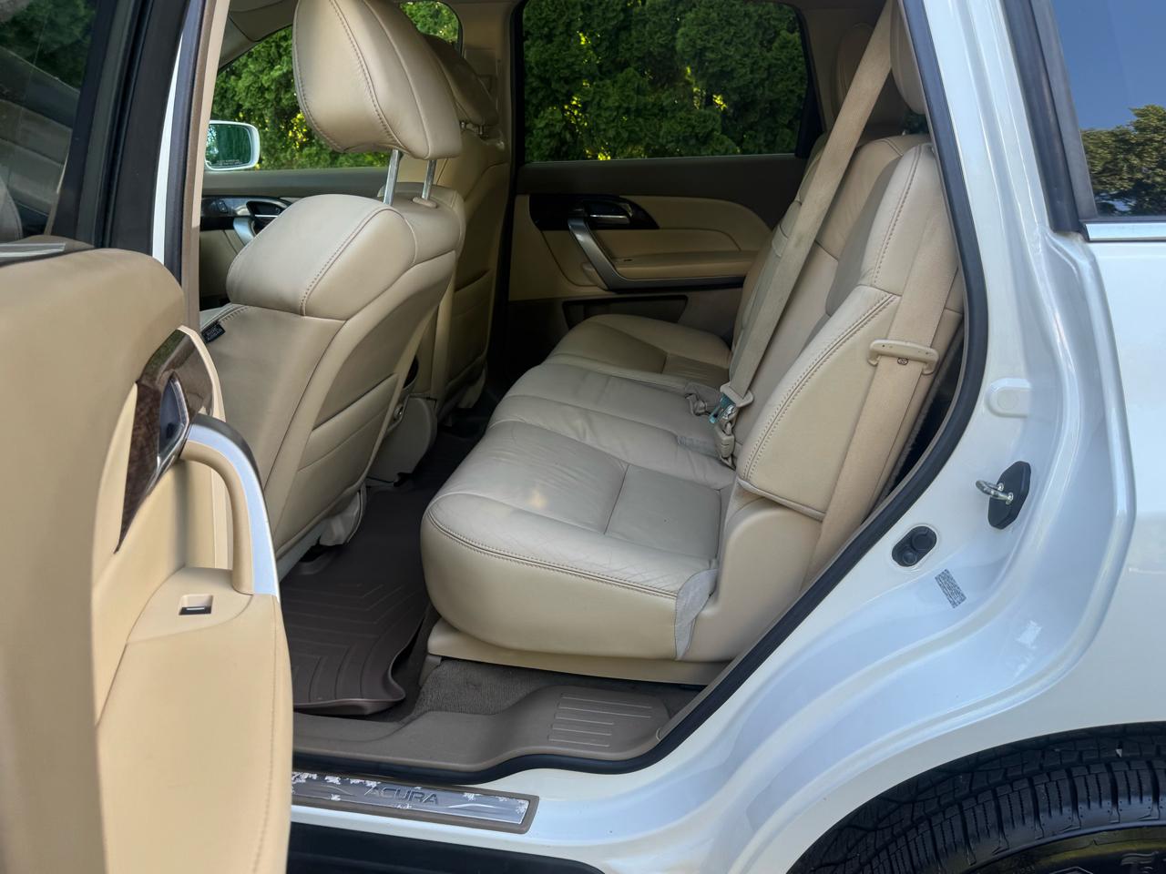 Acura MDX 6-Spd AT w/Tech Package 2011