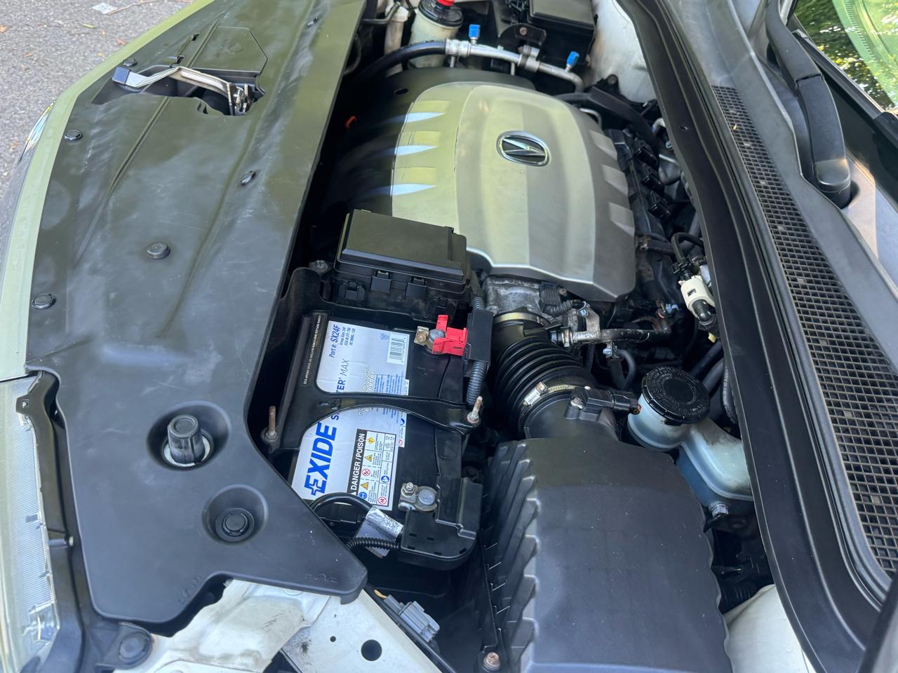 Acura MDX 6-Spd AT w/Tech Package 2011