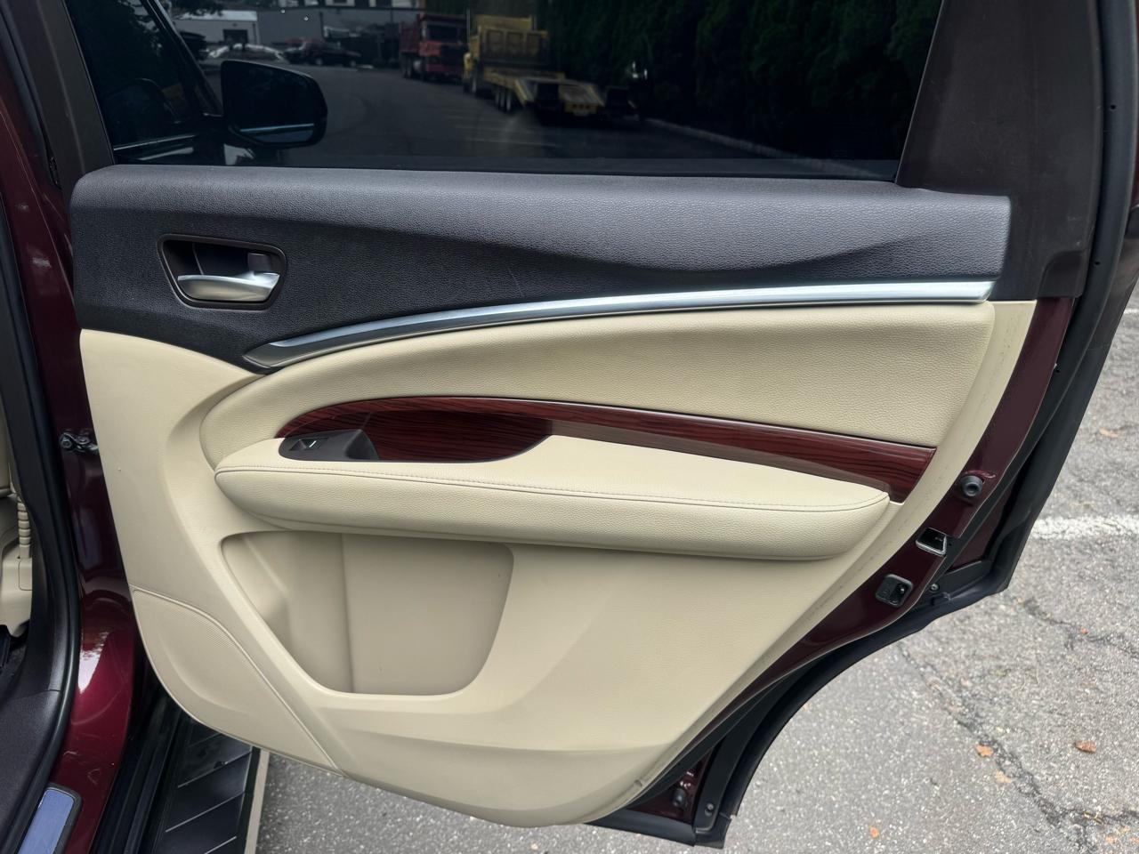 Acura MDX SH-AWD 9-Spd AT w/Tech Package 2016
