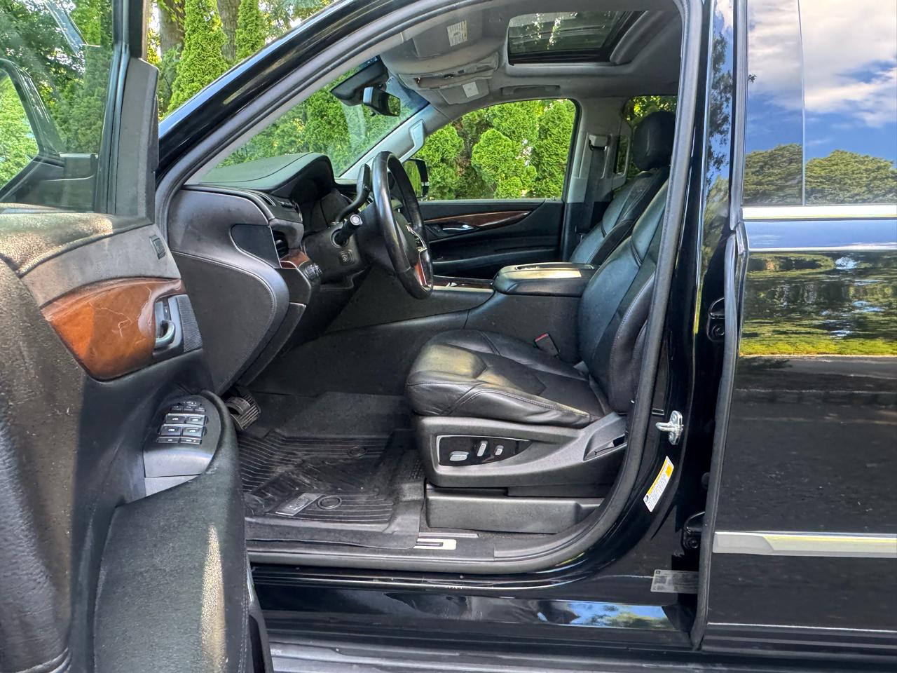 Cadillac Escalade ESV Luxury 4WD 2020