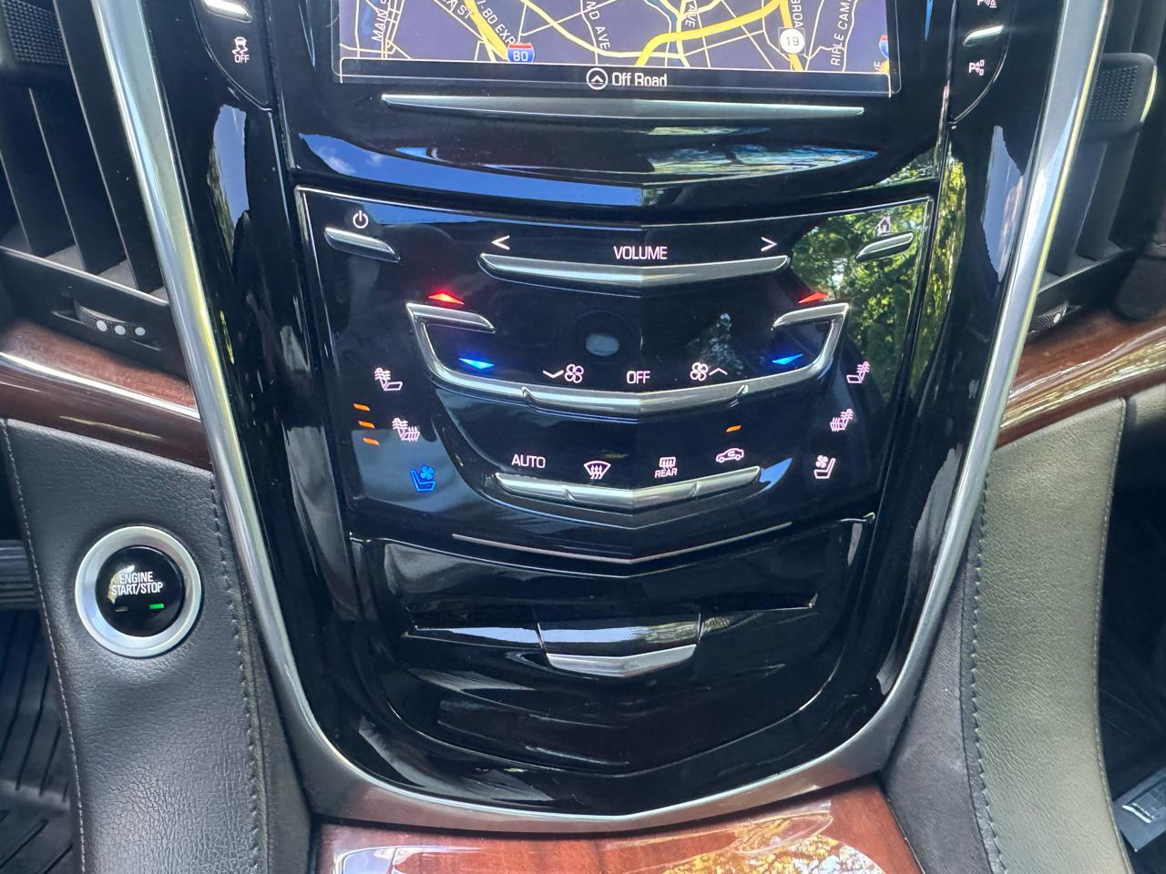Cadillac Escalade ESV Luxury 4WD 2020