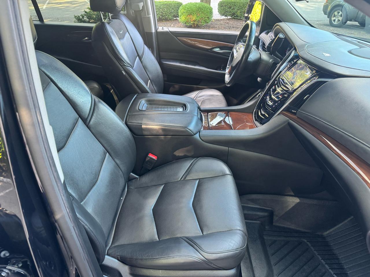 Cadillac Escalade ESV Luxury 4WD 2020