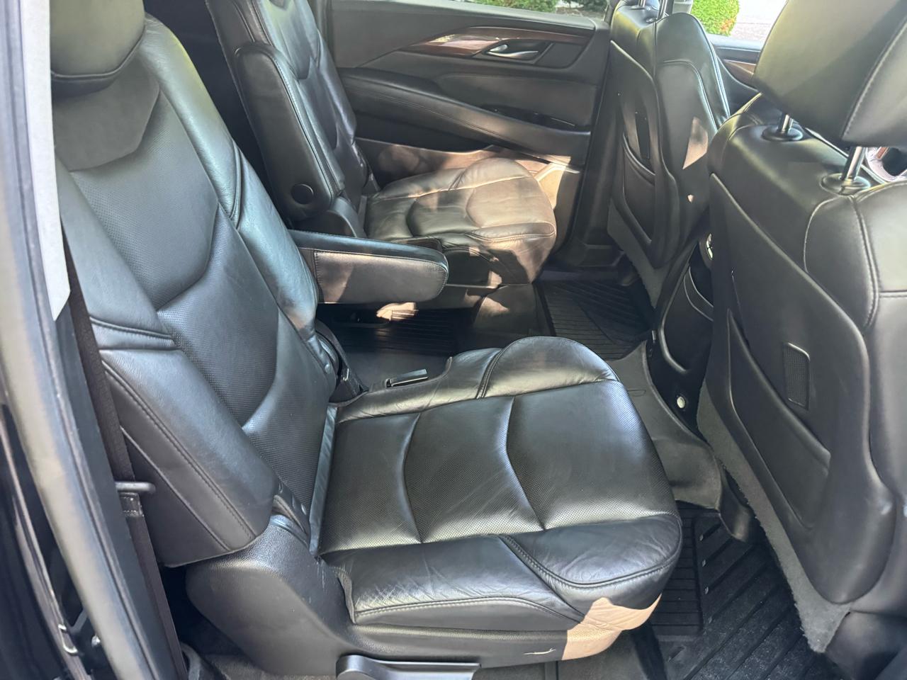 Cadillac Escalade ESV Luxury 4WD 2020