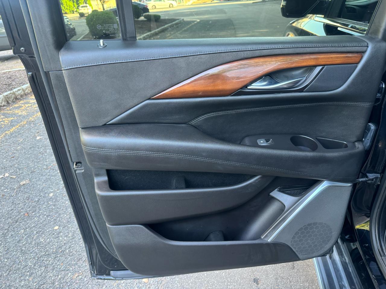 Cadillac Escalade ESV Luxury 4WD 2020
