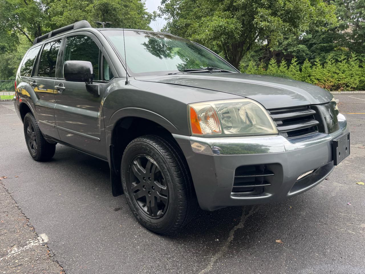Mitsubishi Endeavor XLS AWD 2004