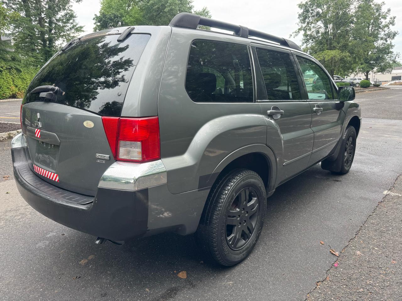 Mitsubishi Endeavor XLS AWD 2004