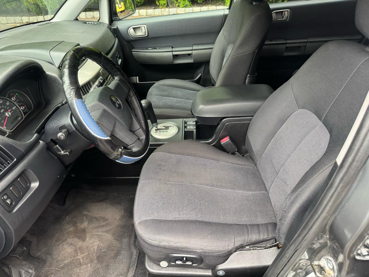 Mitsubishi Endeavor XLS AWD 2004