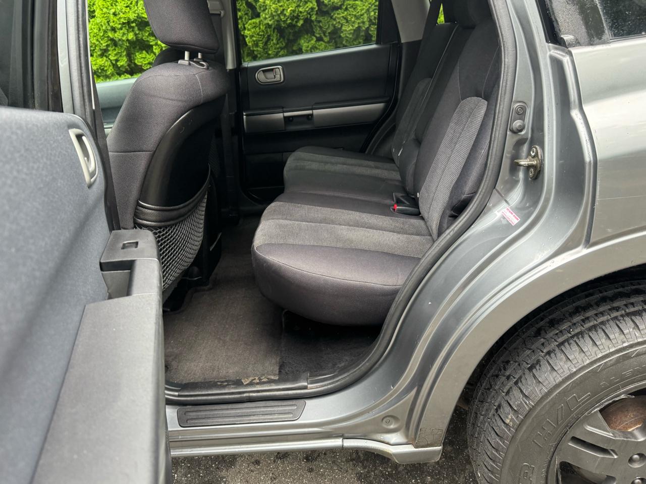 Mitsubishi Endeavor XLS AWD 2004