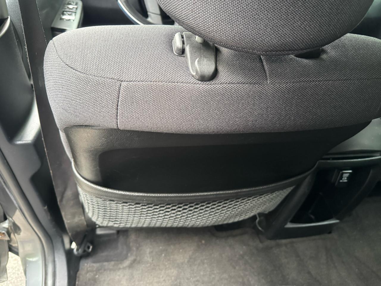 Mitsubishi Endeavor XLS AWD 2004