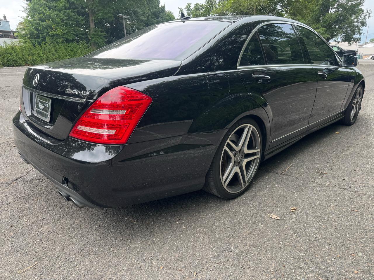 Mercedes-Benz S-Class S63 AMG 2010