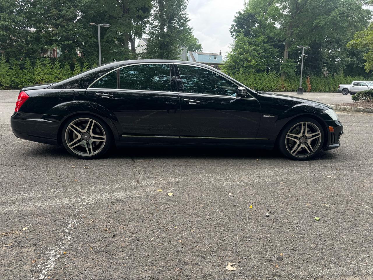 Mercedes-Benz S-Class S63 AMG 2010