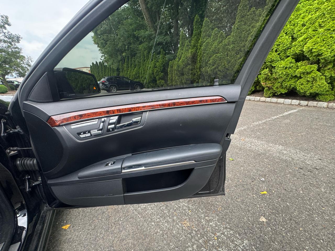 Mercedes-Benz S-Class S63 AMG 2010