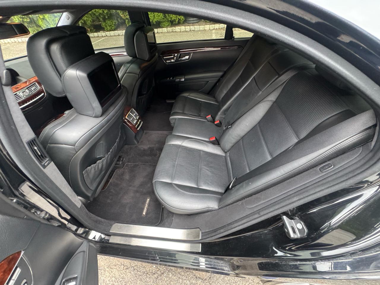 Mercedes-Benz S-Class S63 AMG 2010
