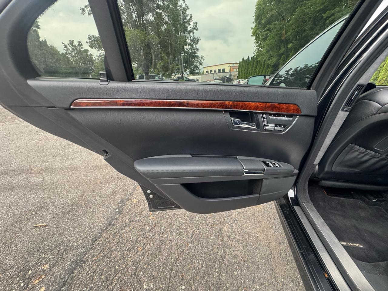 Mercedes-Benz S-Class S63 AMG 2010
