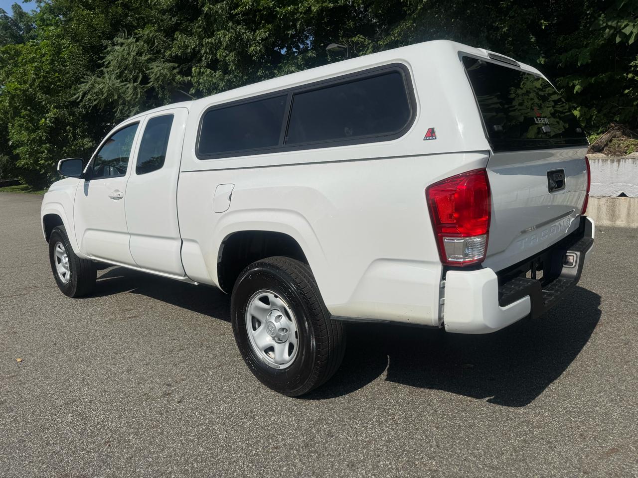 Toyota Tacoma SR5 Access Cab I4 6AT 2WD 2017