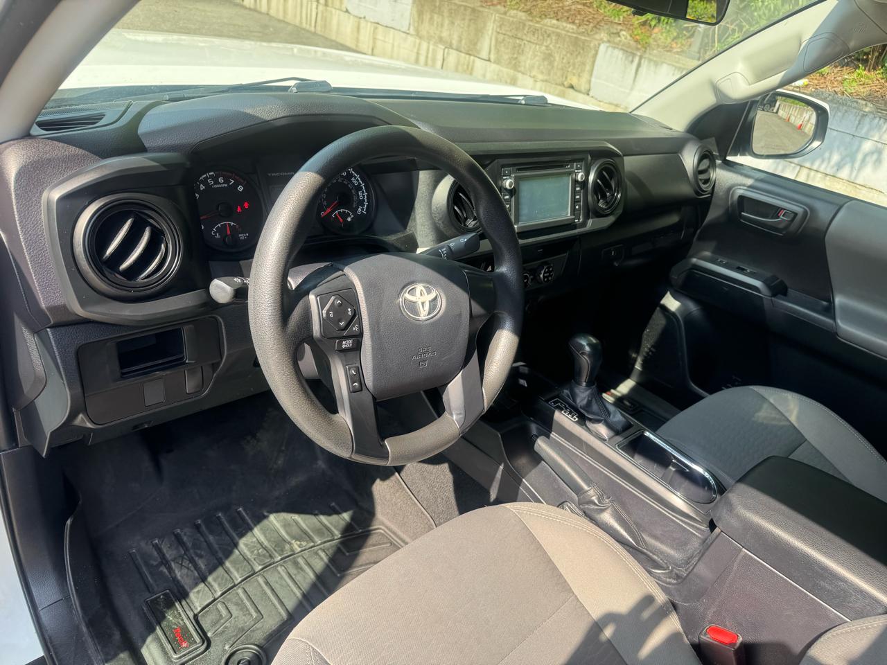 Toyota Tacoma SR5 Access Cab I4 6AT 2WD 2017