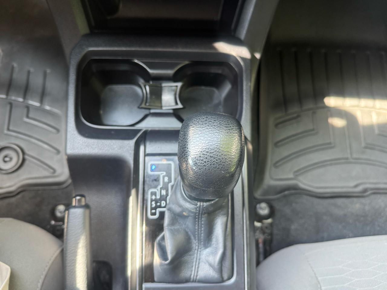 Toyota Tacoma SR5 Access Cab I4 6AT 2WD 2017