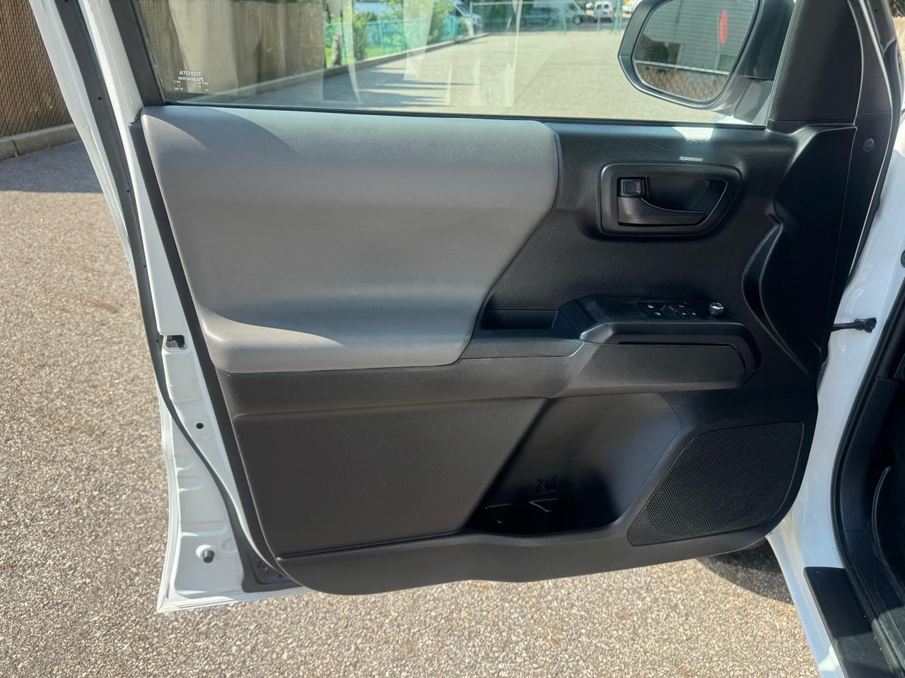 Toyota Tacoma SR5 Access Cab I4 6AT 2WD 2017