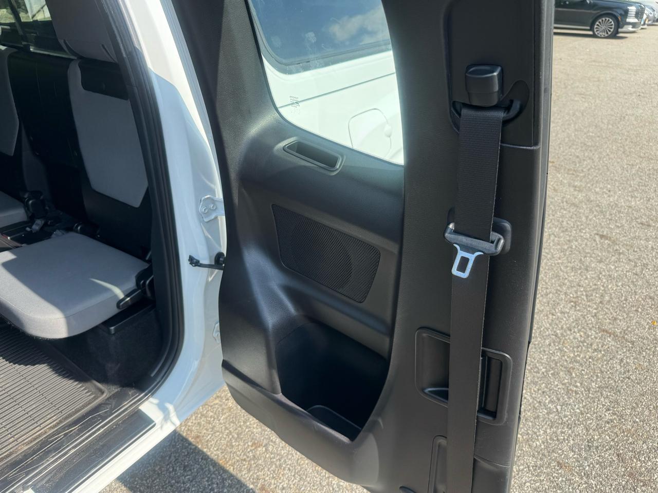 Toyota Tacoma SR5 Access Cab I4 6AT 2WD 2017