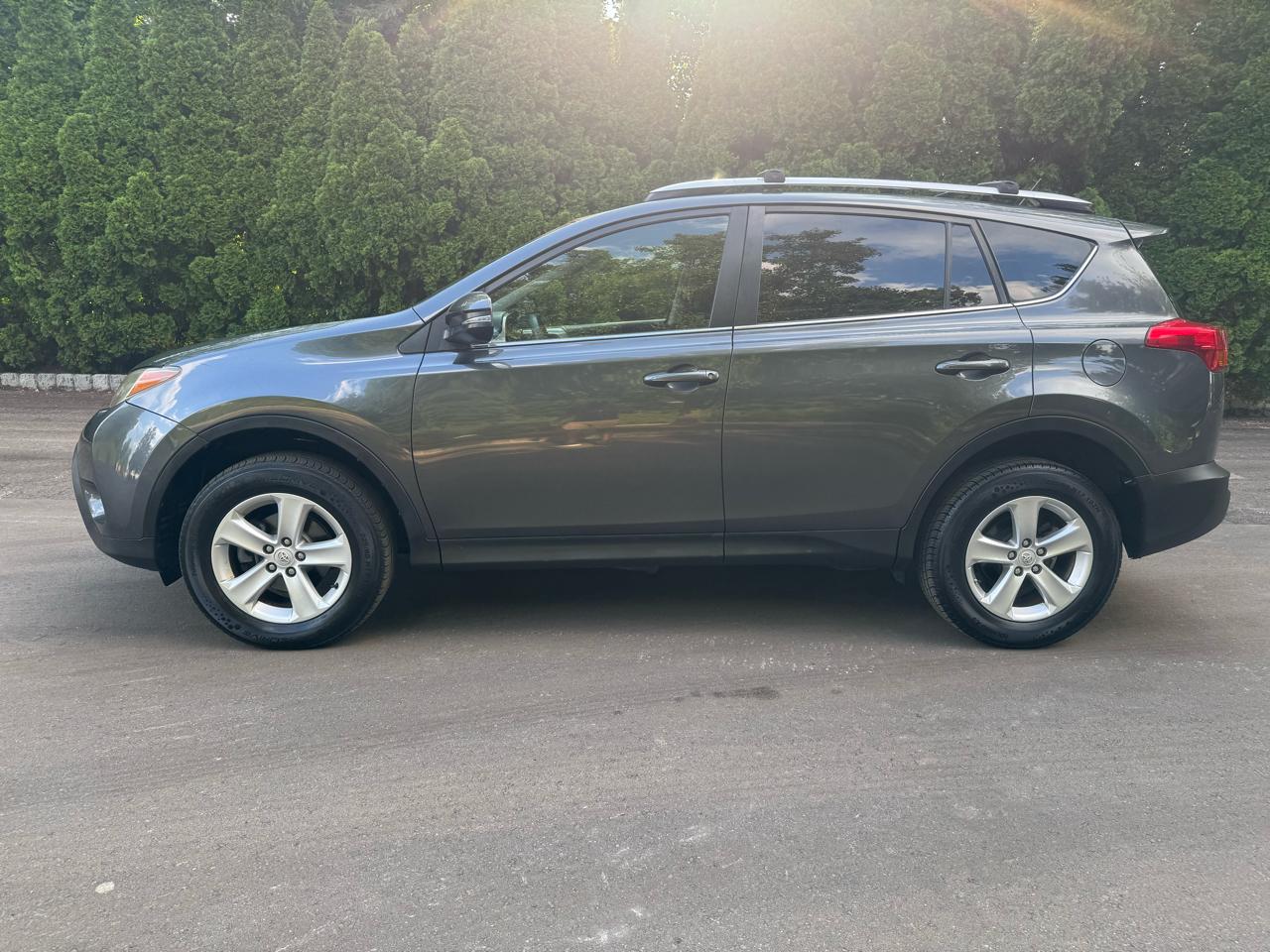 Toyota RAV4 XLE AWD 2013