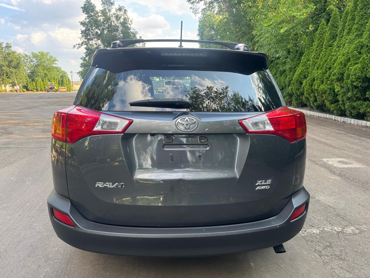 Toyota RAV4 XLE AWD 2013